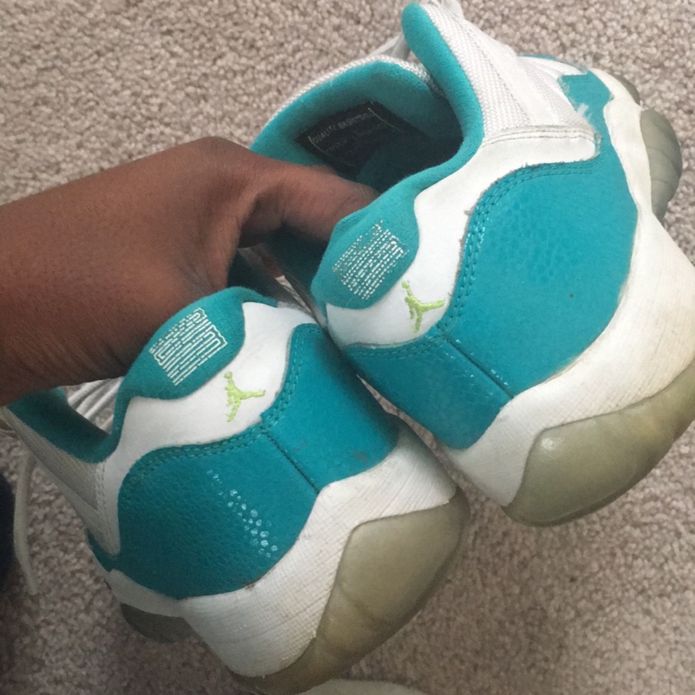 Jordan’s - Picture 4 of 5